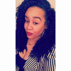 Meet your Posher, Lynera